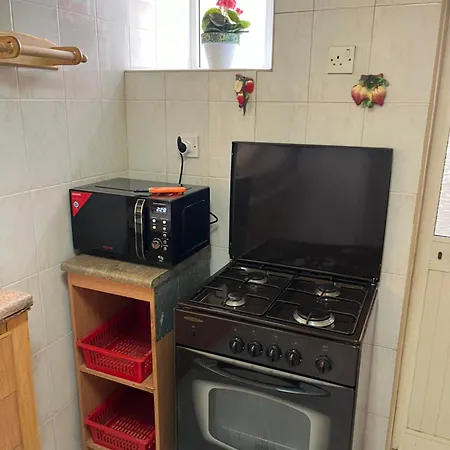 Vakantiehuis Large Full House - Sleeps 9 *